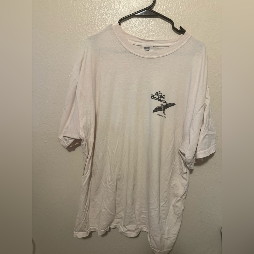 Avett Brothers Red Rocks Concert t-Shirt